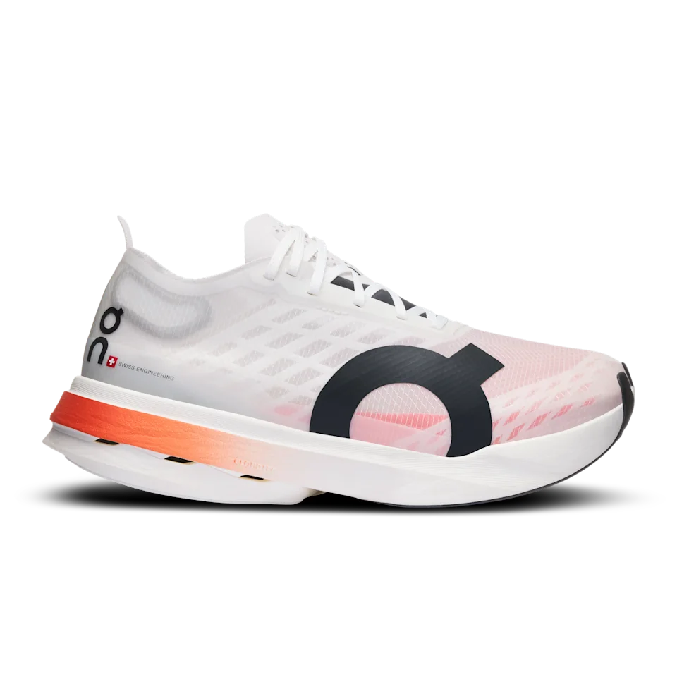 On Cloudboom Strike White & Black Feminino