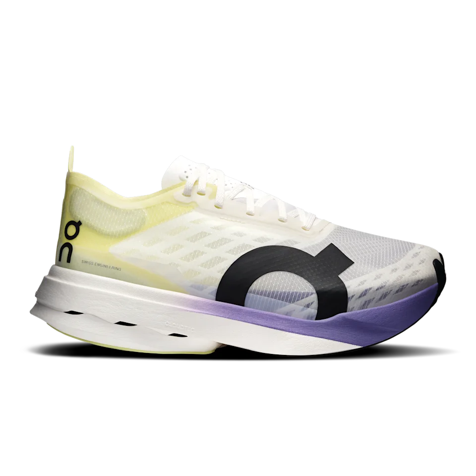 On Cloudboom Strike Juniper & Limelight Feminino