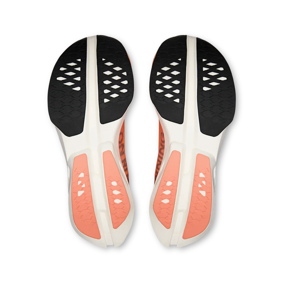 On Cloudboom Strike Sunstone & White Feminino