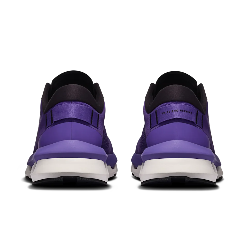 On Cloudzone Tyrian & Black Feminino