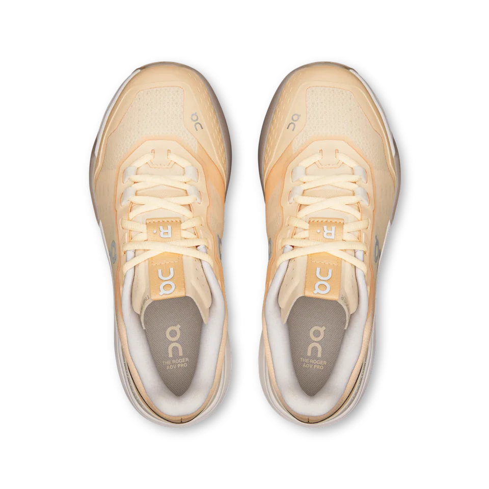 On THE ROGER Advantage Pro Blonde & Gardenia Feminino
