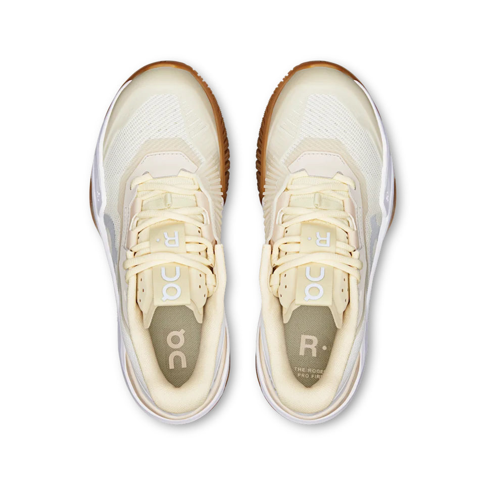 On THE ROGER Pro Fire Ivory & Sand Feminino