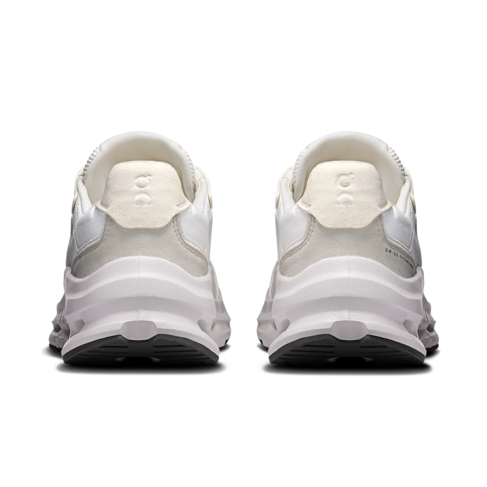 On Cloudnova Rift White & Ice Feminino