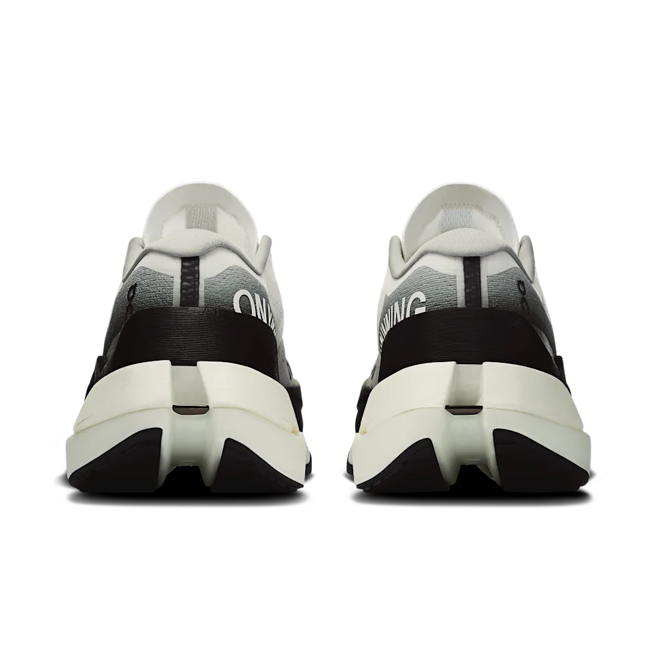 On Cloudboom Max White & Black Feminino