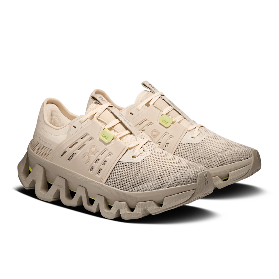 On Cloudswift Amp Sand & Desert Feminino