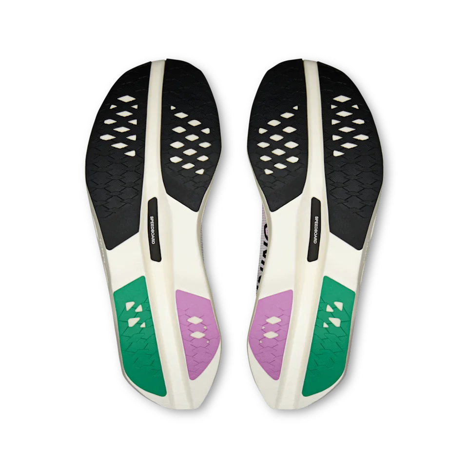 On Cloudboom Volt Iceberg & Sakura Feminino