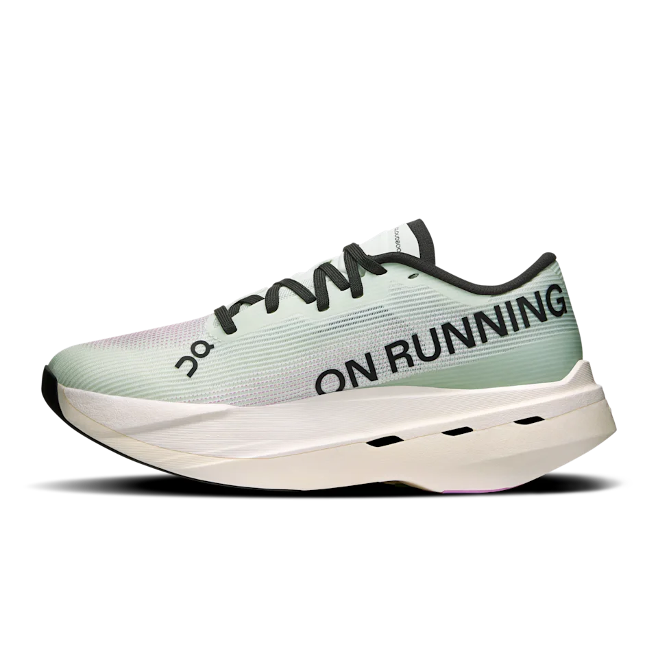 On Cloudboom Volt Iceberg & Sakura Feminino