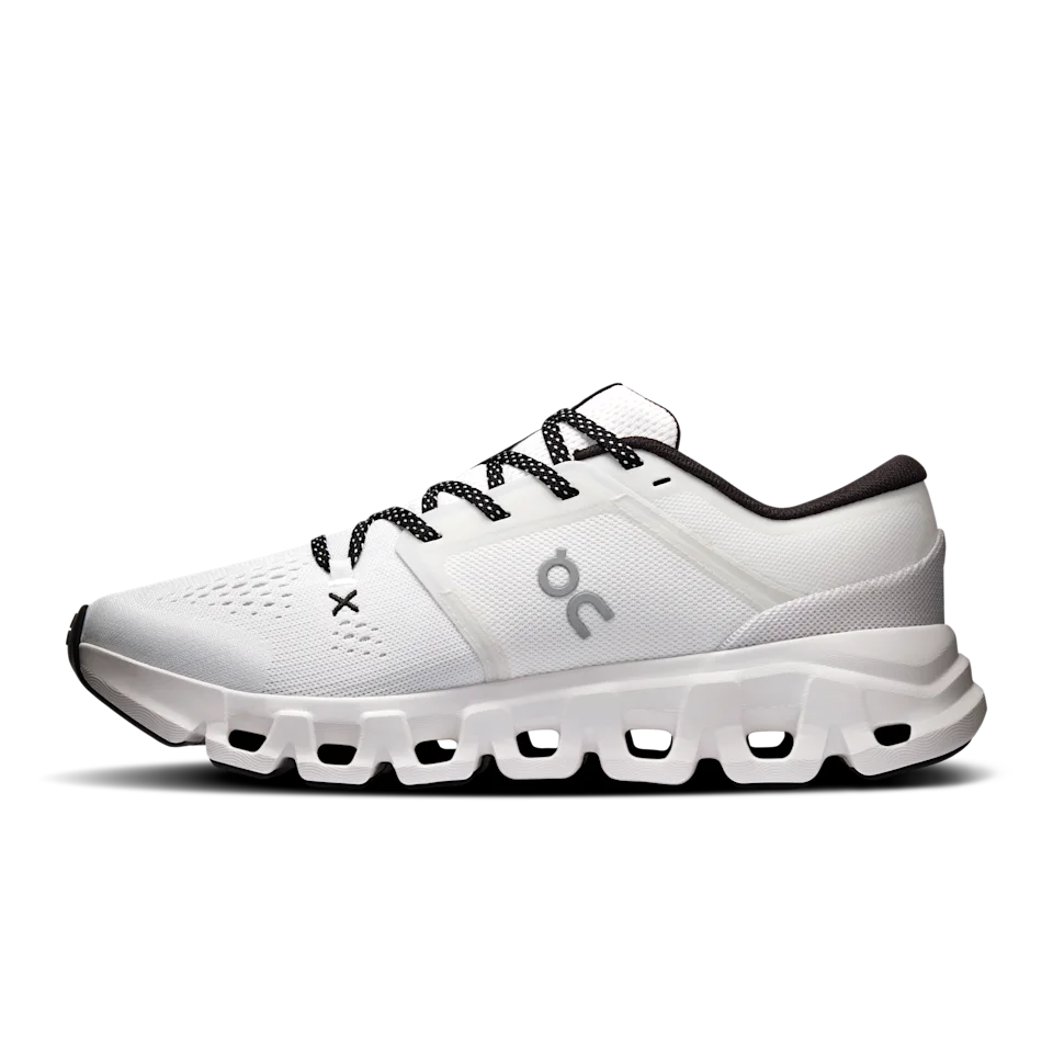 On Cloud X 5 White & Black Feminino