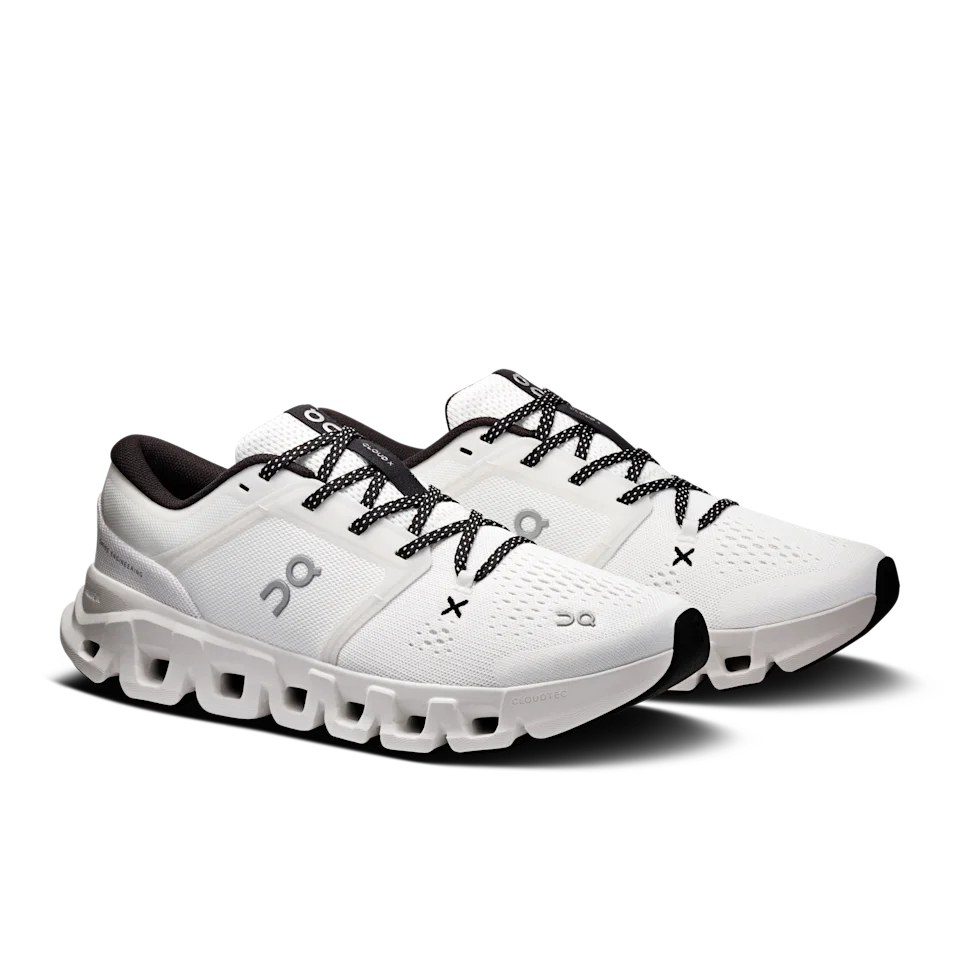 On Cloud X 5 White & Black Feminino