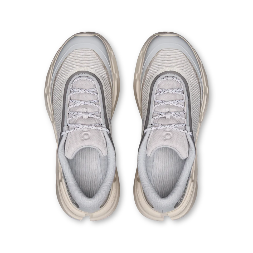 On Cloudsoma Hike Glacier & Pearl Feminino