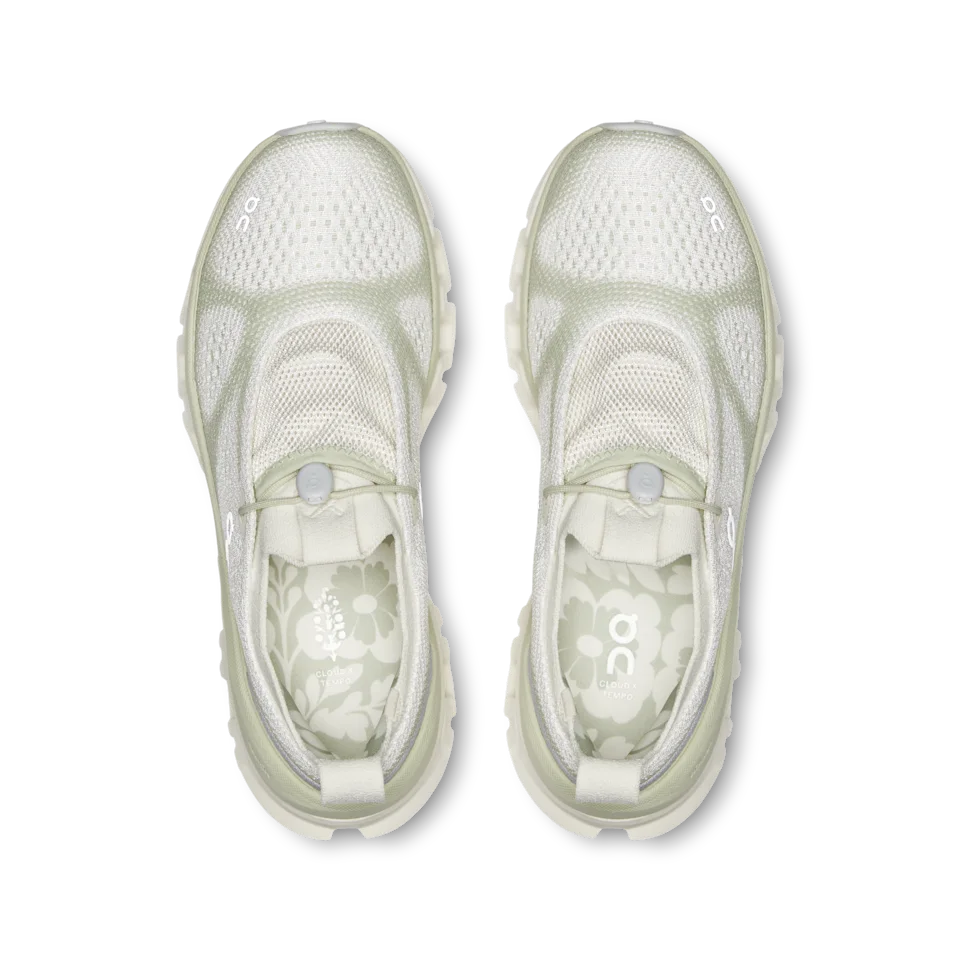 On Cloud X Tempo FP Movement Ivory & Chalk Feminino