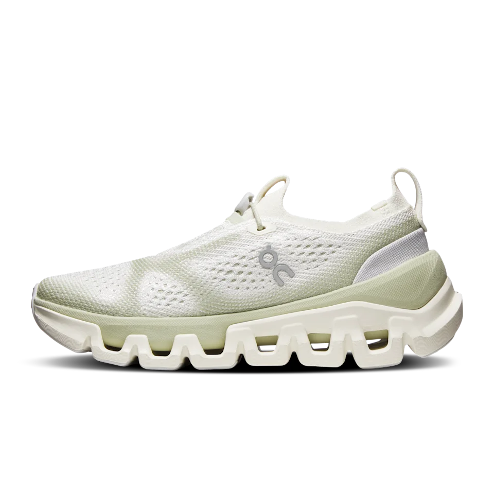 On Cloud X Tempo FP Movement Ivory & Chalk Feminino