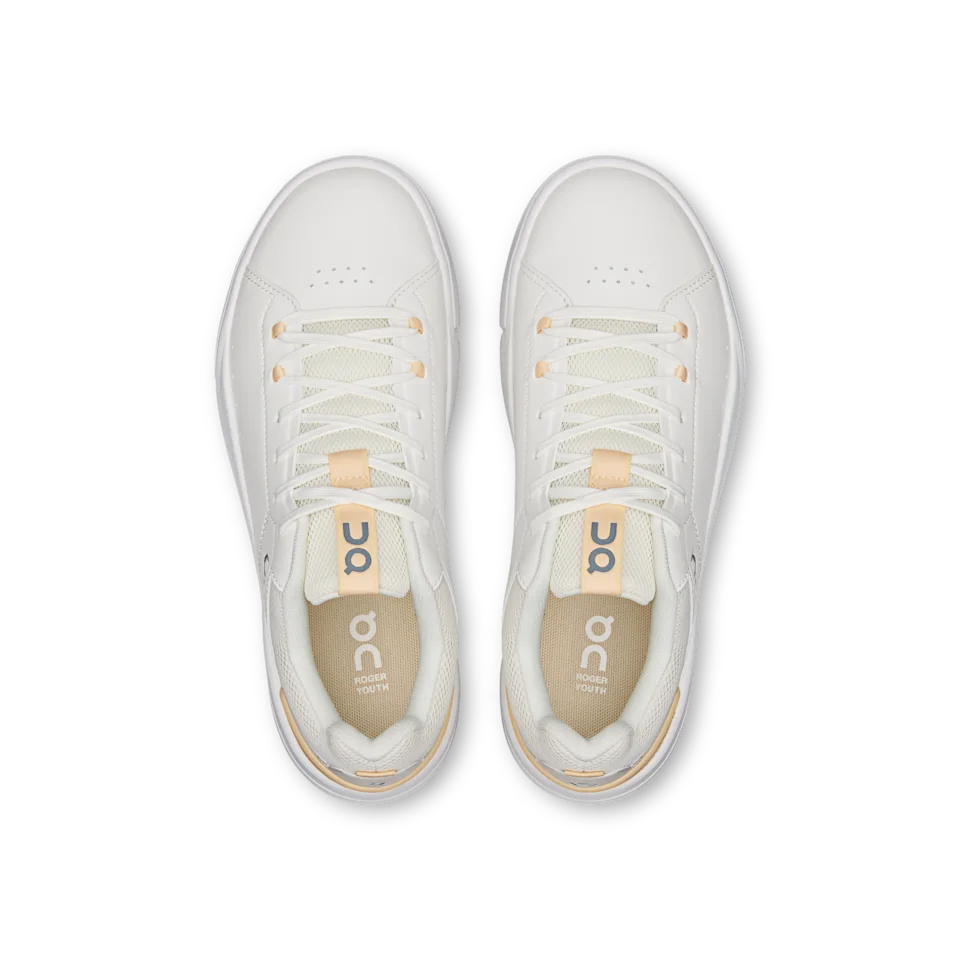 On THE ROGER Youth Ivory & Blonde 